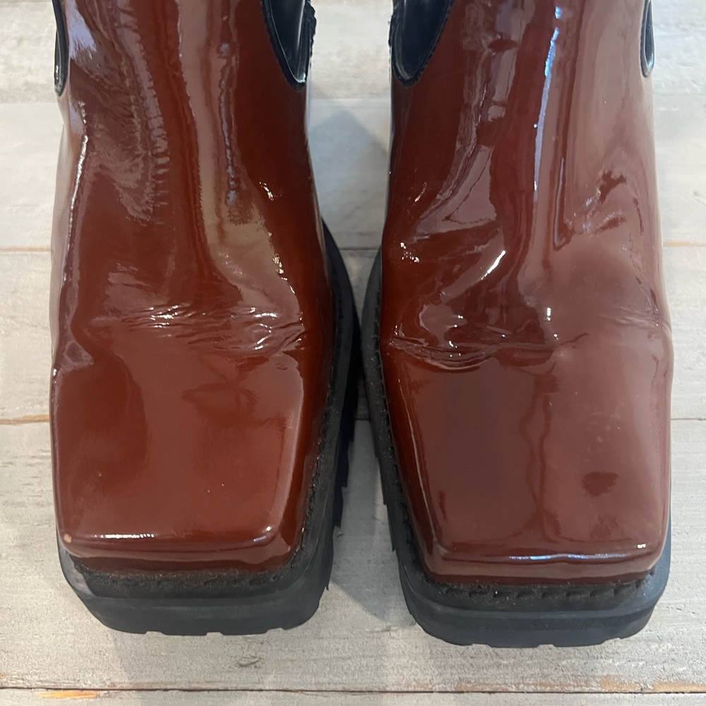 NIB JEFFREY CAMPBELL PATENT SABINE CHELSEA MOTO BOOTS - Picture 9 of 10